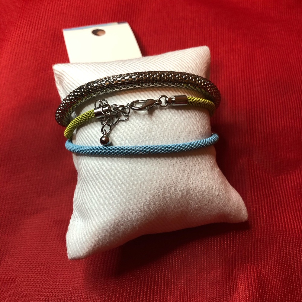 New garage multi-color bracelet !